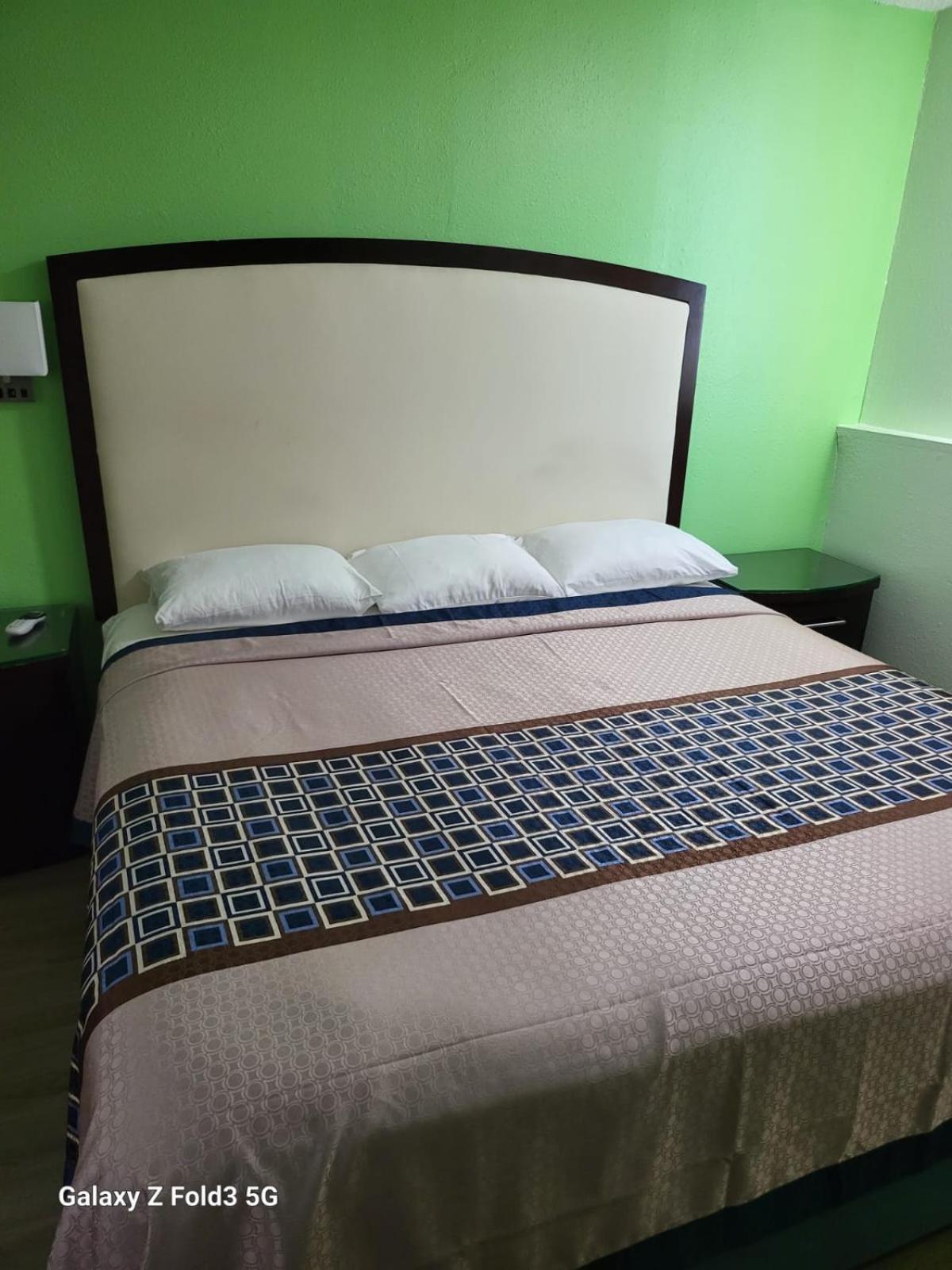 Value Inn & Suites Salina Buitenkant foto