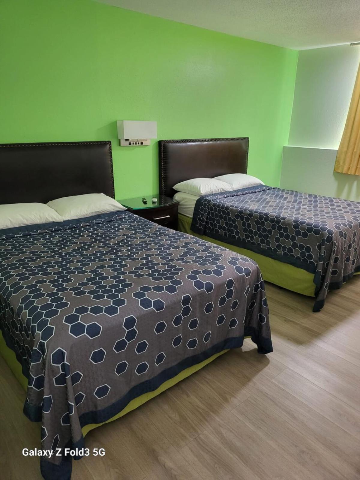 Value Inn & Suites Salina Buitenkant foto